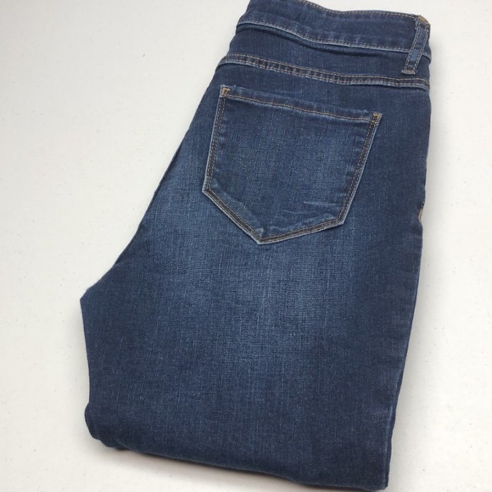 LIKE NEW BRODY SKINNY JEANS 26x29 STRETCH DENIM 🦋